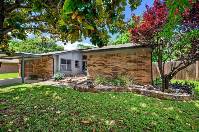 5017 Village Court, Haltom City, TX 76117