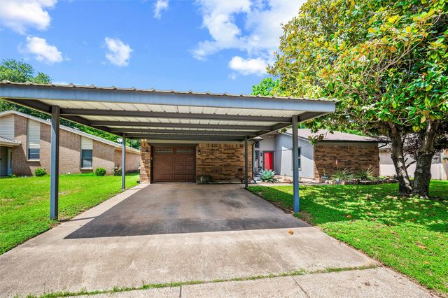 5017 Village Court, Haltom City, TX 76117