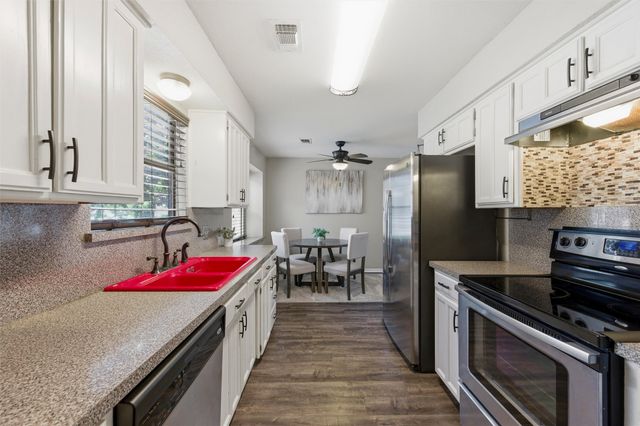 5017 Village Court, Haltom City, TX 76117