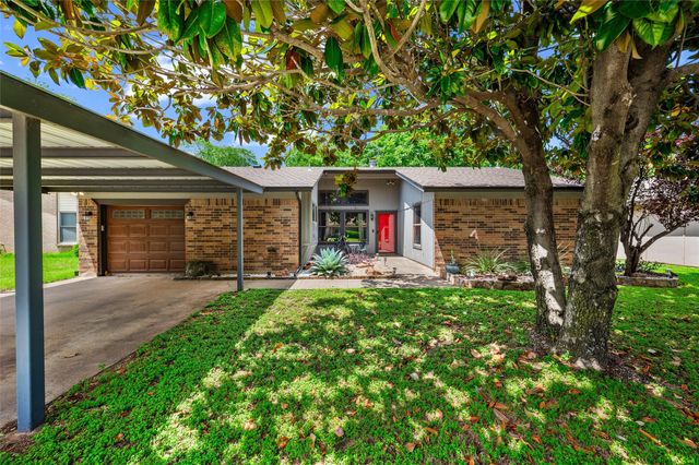 5017 Village Court, Haltom City, TX 76117
