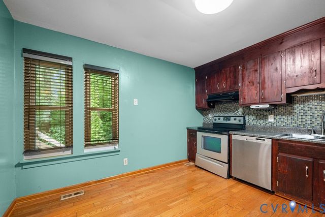 1518 Porters Mill Ct, Midlothian, VA 23114