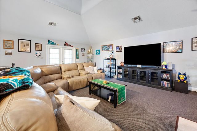 9060 COUNTY ROAD 128C, Wildwood, FL 34785