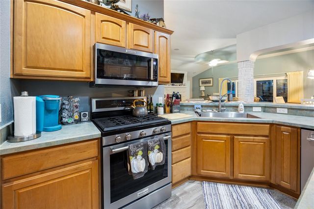 9060 COUNTY ROAD 128C, Wildwood, FL 34785