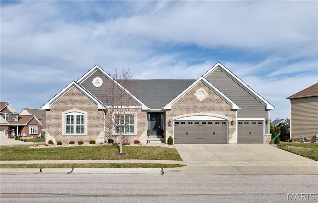 2479 August Grove, Wildwood, MO 63011