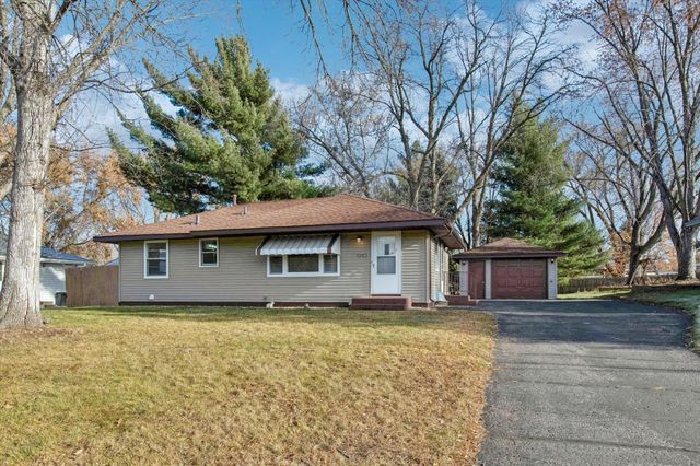 1063 109th Avenue NW, Coon Rapids, MN 55448