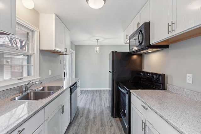 1063 109th Avenue NW, Coon Rapids, MN 55448