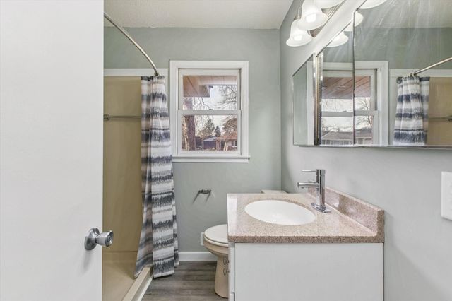 1063 109th Avenue NW, Coon Rapids, MN 55448