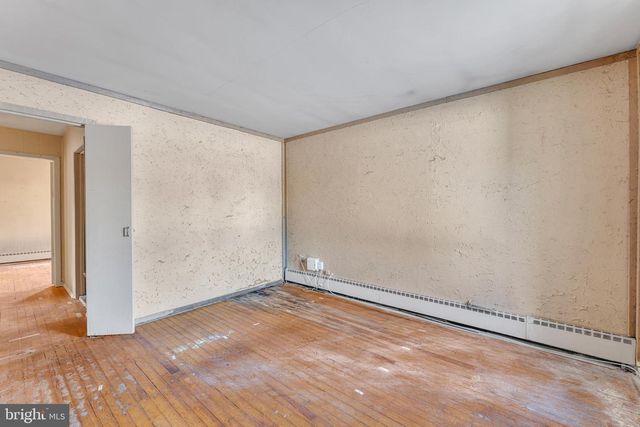 35 GRANT AVE, Deptford, NJ 08096