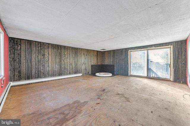 35 GRANT AVE, Deptford, NJ 08096