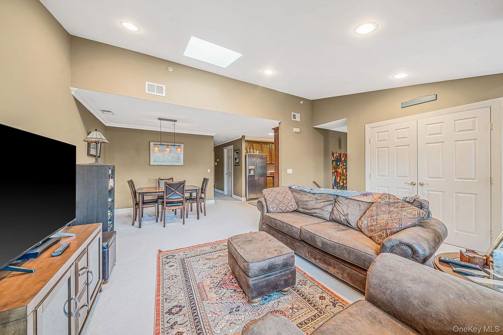 138 Maya Circle, Central Islip, NY 11722 — photo 5