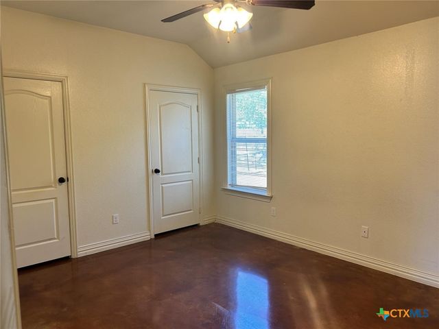 2306 Valley Forge Avenue B, Temple, TX 76504