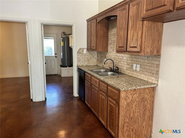 2306 Valley Forge Avenue B, Temple, TX 76504