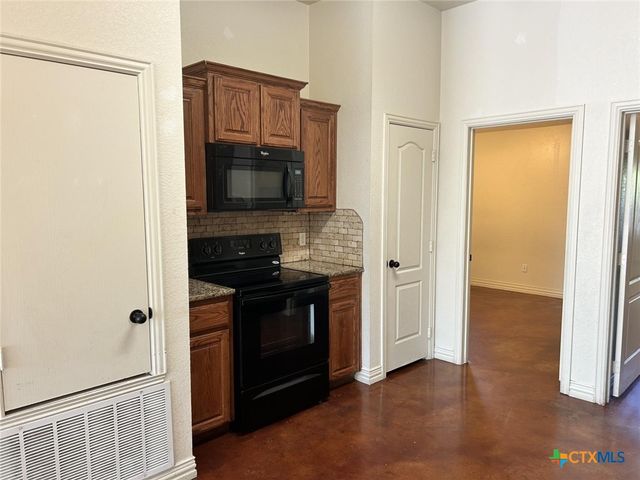 2306 Valley Forge Avenue B, Temple, TX 76504