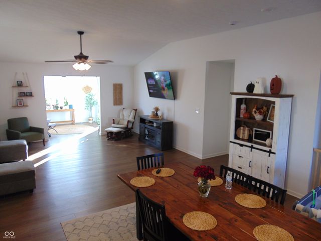 949 Borealis Drive, Franklin, IN 46131