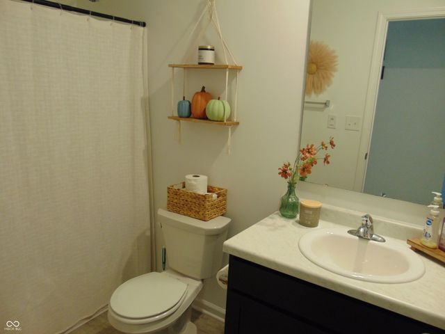 949 Borealis Drive, Franklin, IN 46131