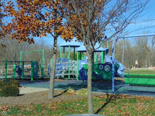 949 Borealis Drive, Franklin, IN 46131