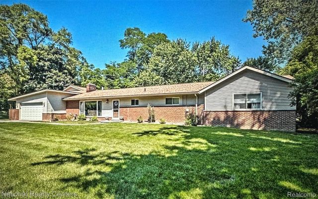 2851 Franklin Road, Bloomfield Hills, MI 48302
