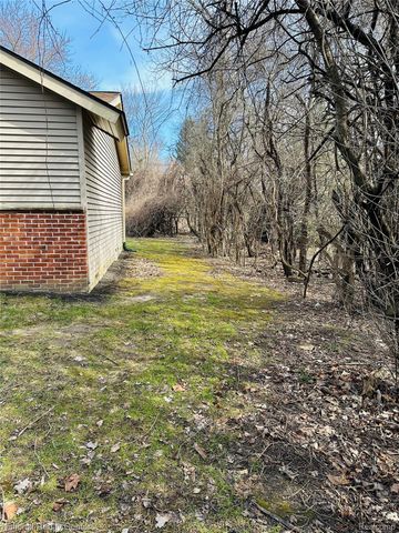 2851 Franklin Road, Bloomfield Hills, MI 48302