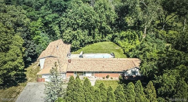 2851 Franklin Road, Bloomfield Hills, MI 48302