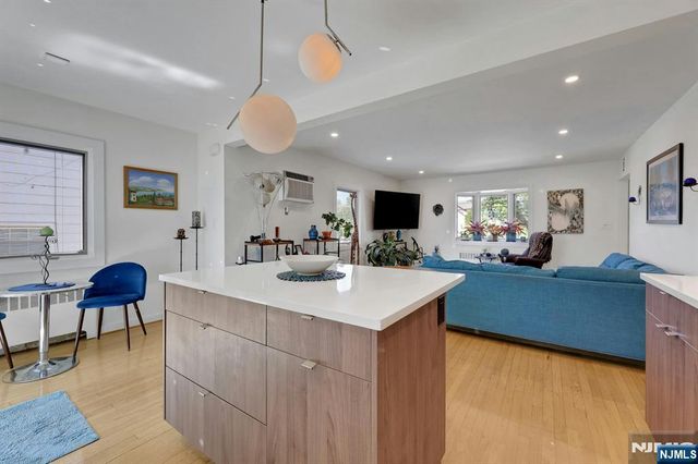 365 Marvin Avenue, Hackensack, NJ 07601