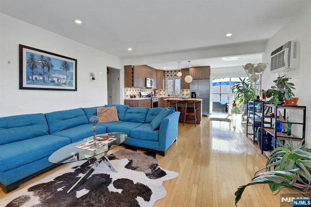 365 Marvin Avenue, Hackensack, NJ 07601