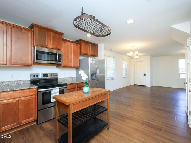 504 Hobkirks Place, Durham, NC 27704