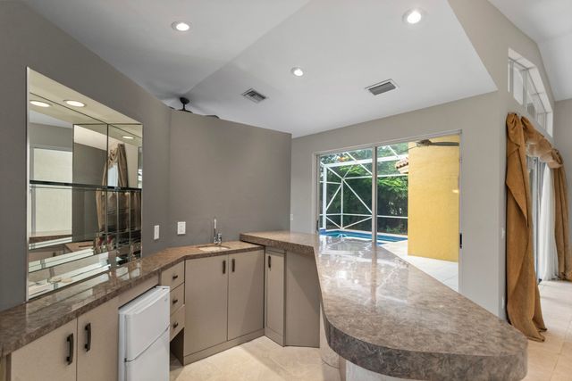 3254 NW 22nd Avenue, Oakland Park, FL 33309