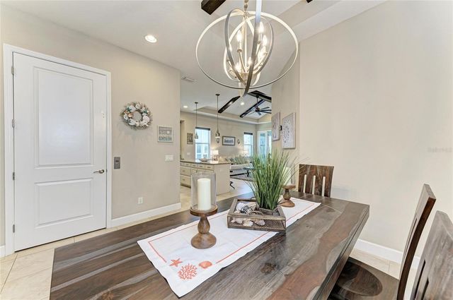 339 SAPPHIRE LAKE DRIVE 201, Bradenton, FL 34209