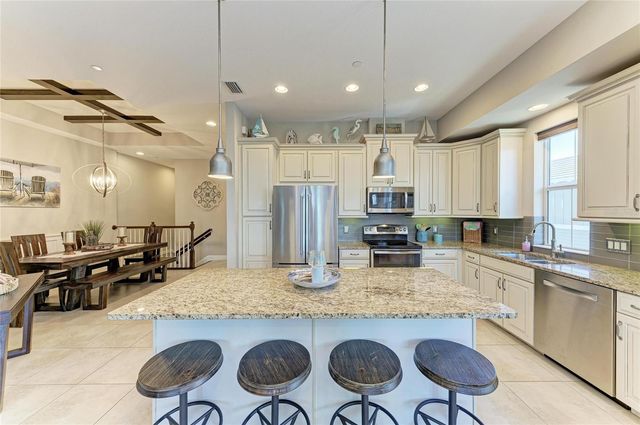 339 SAPPHIRE LAKE DRIVE 201, Bradenton, FL 34209