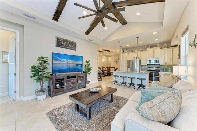 339 SAPPHIRE LAKE DRIVE 201, Bradenton, FL 34209