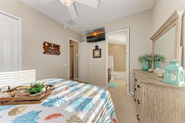 339 SAPPHIRE LAKE DRIVE 201, Bradenton, FL 34209