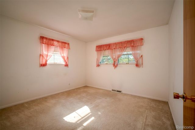 4120 Baybrook Drive, Waterford Charter Township, MI 48329