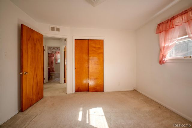 4120 Baybrook Drive, Waterford Charter Township, MI 48329