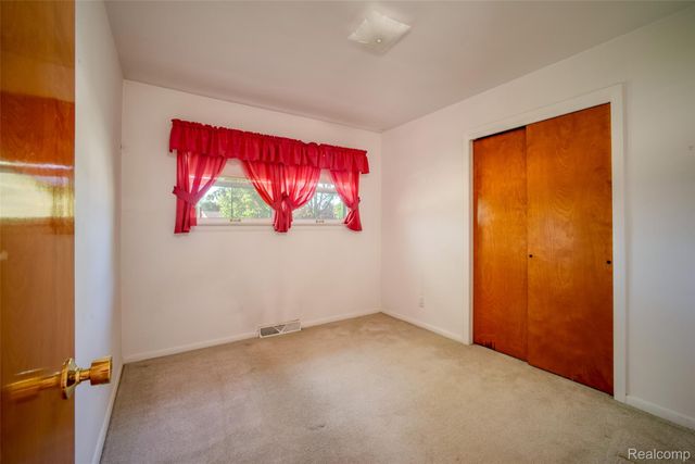 4120 Baybrook Drive, Waterford Charter Township, MI 48329