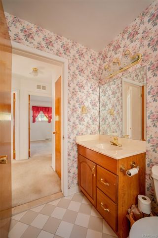 4120 Baybrook Drive, Waterford Charter Township, MI 48329