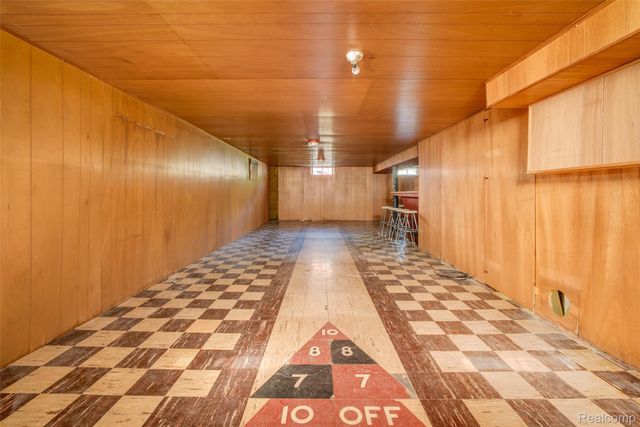 4120 Baybrook Drive, Waterford Charter Township, MI 48329