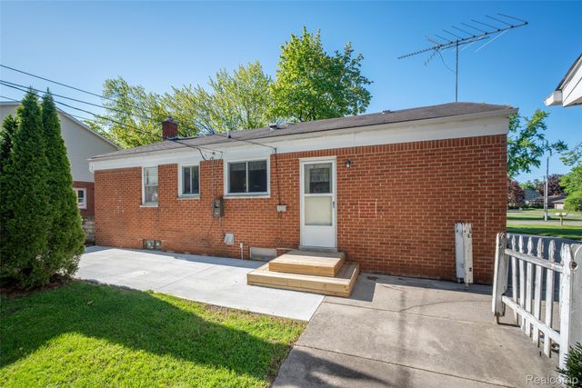 4120 Baybrook Drive, Waterford Charter Township, MI 48329