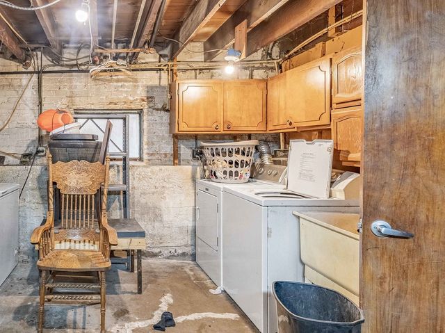 7871 W Oakleaf Avenue, Elmwood Park, IL 60707