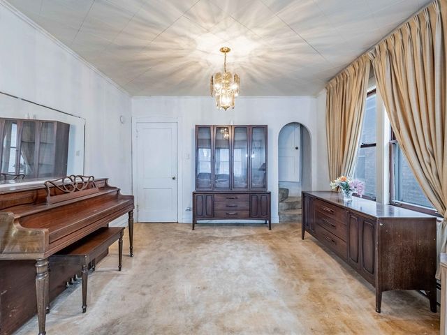 7871 W Oakleaf Avenue, Elmwood Park, IL 60707