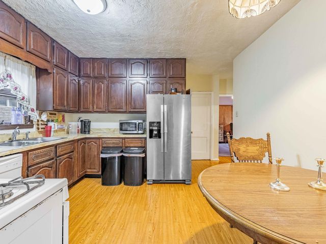 7871 W Oakleaf Avenue, Elmwood Park, IL 60707