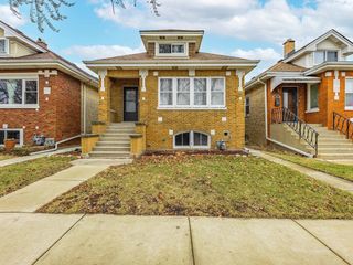 7871 W Oakleaf Avenue, Elmwood Park, IL 60707
