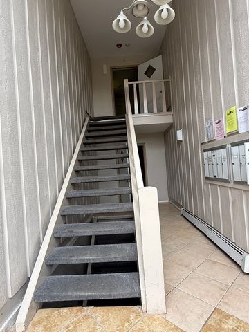 10148 S 84th Terrace 315, Palos Hills, IL 60465