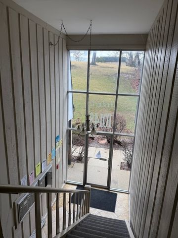 10148 S 84th Terrace 315, Palos Hills, IL 60465