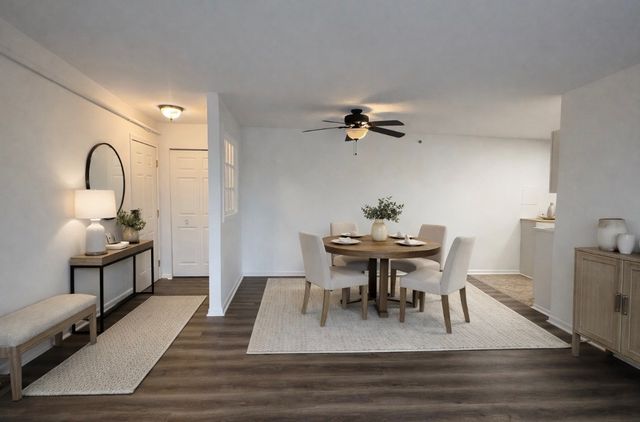 10148 S 84th Terrace 315, Palos Hills, IL 60465