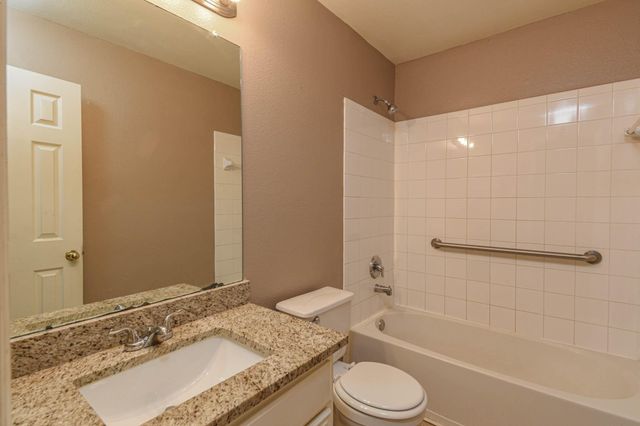 13107 Candlewood Glen Lane, Houston, TX 77014