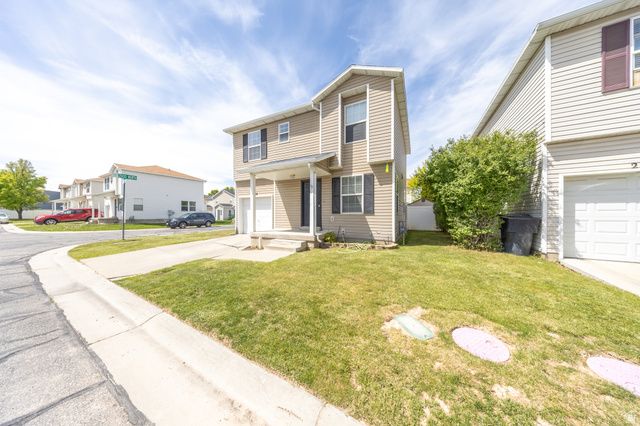2011 N 2095 W, Clinton, UT 84015