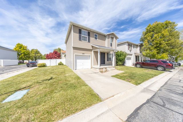 2011 N 2095 W, Clinton, UT 84015