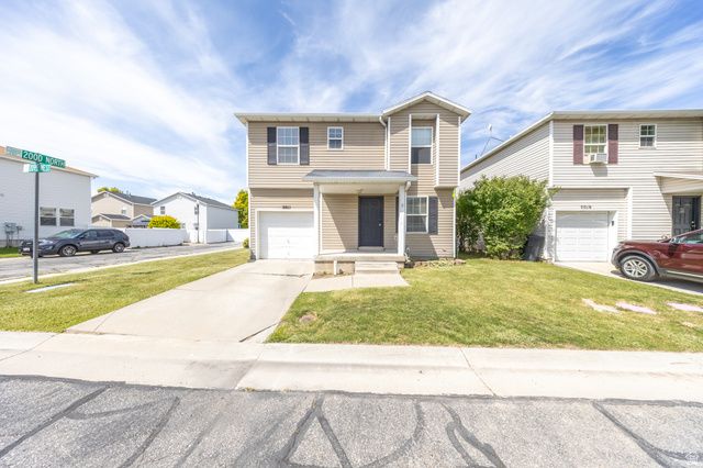 2011 N 2095 W, Clinton, UT 84015