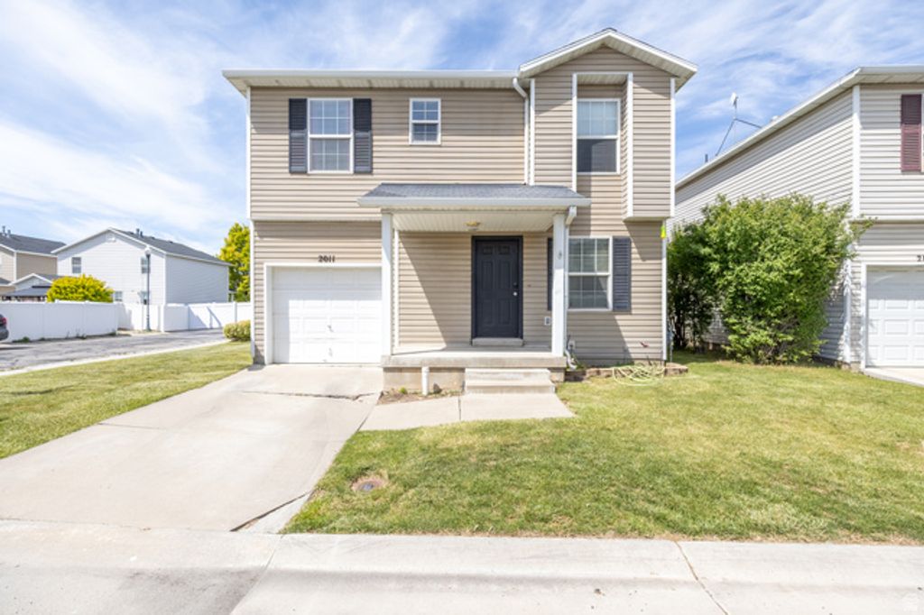 2011 N 2095 W, Clinton, UT 84015