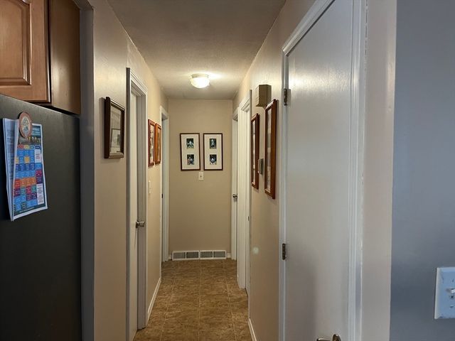 48 Birchcroft, Leominster, MA 01453